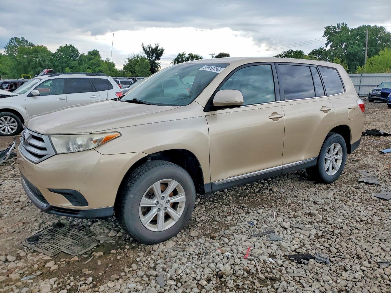 2011 TOYOTA HIGHLANDER