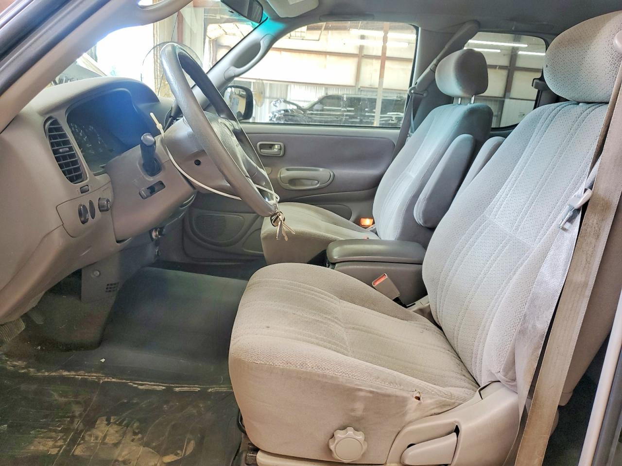 2002 TOYOTA TUNDRA