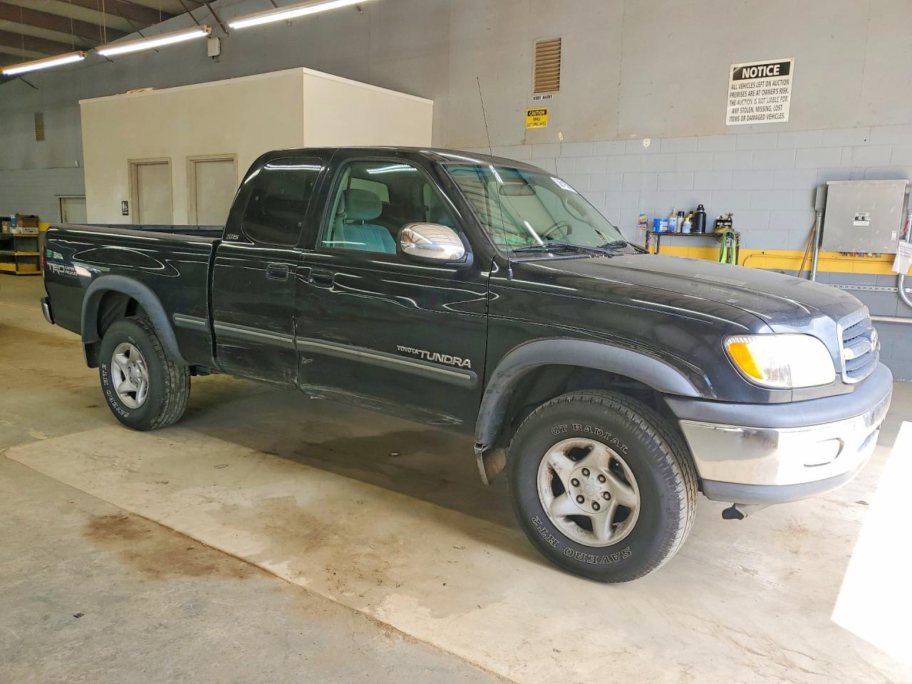 2002 TOYOTA TUNDRA