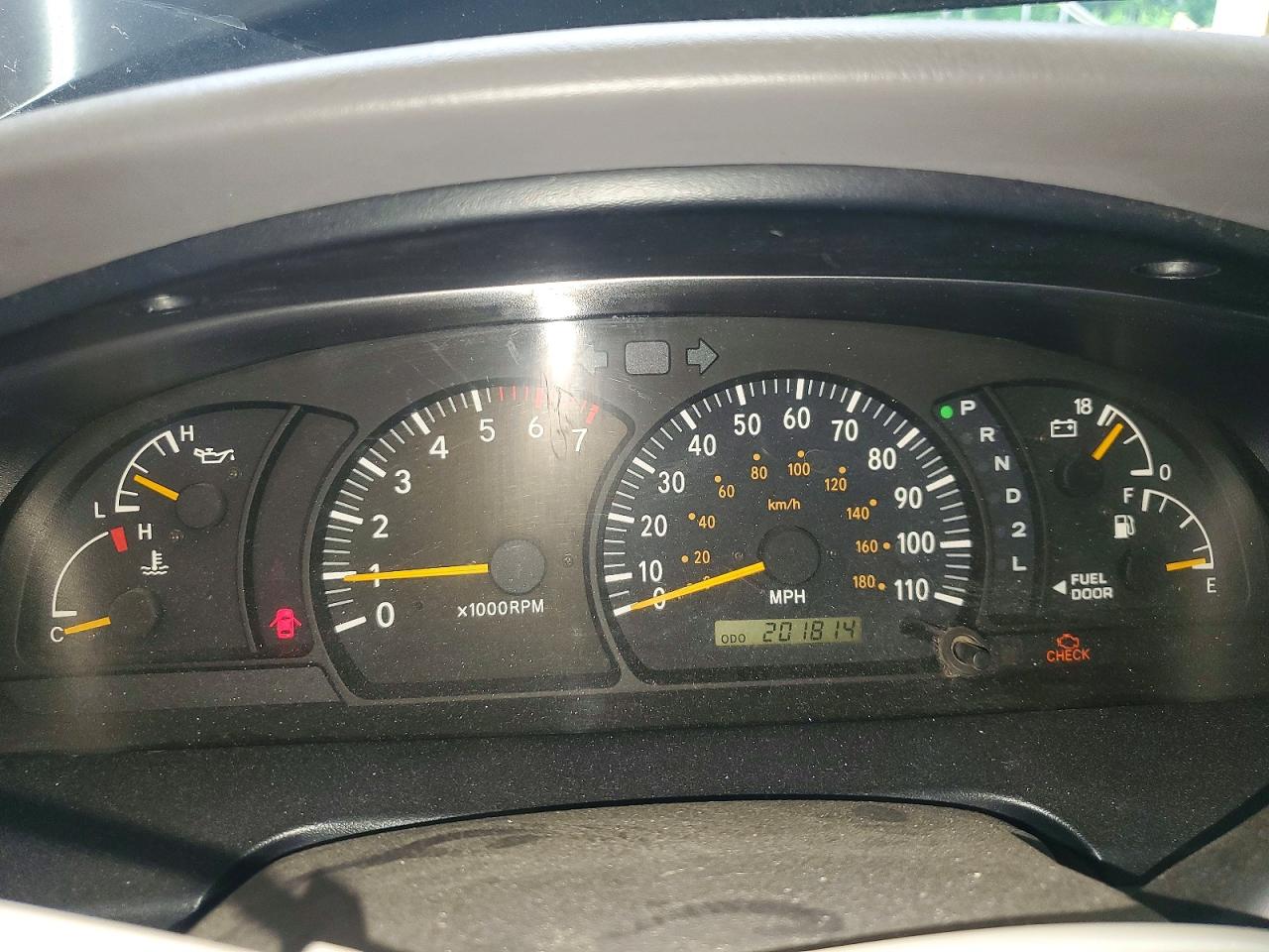 2002 TOYOTA TUNDRA