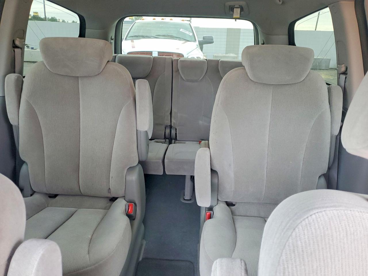 2008 KIA SEDONA