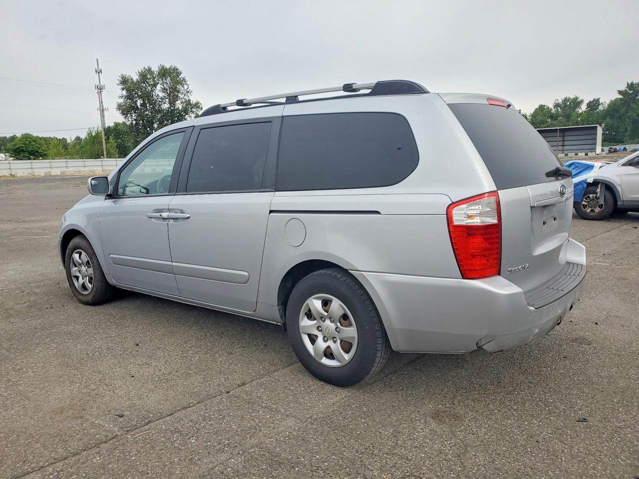 2008 KIA SEDONA