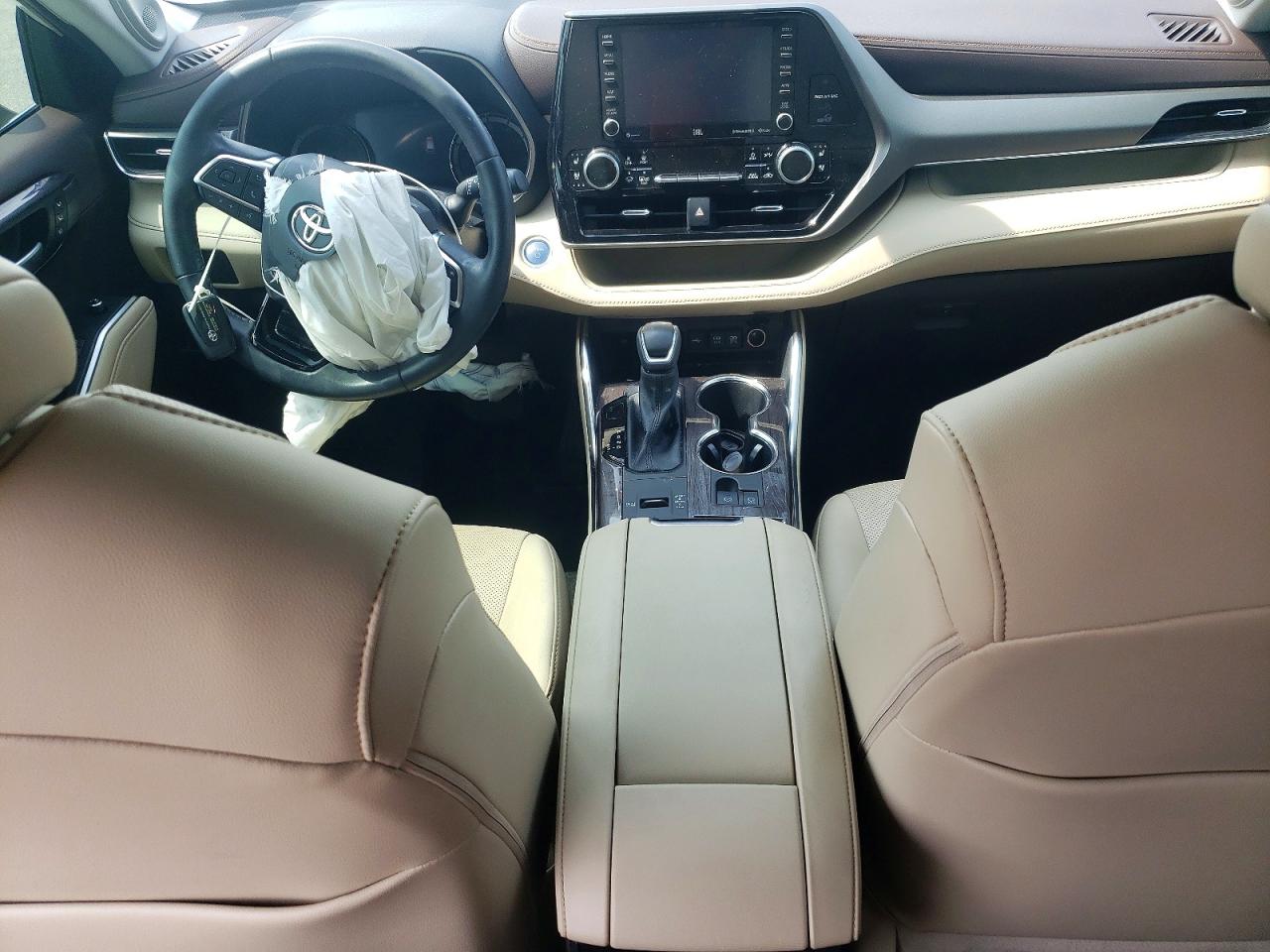 2021 TOYOTA HIGHLANDER