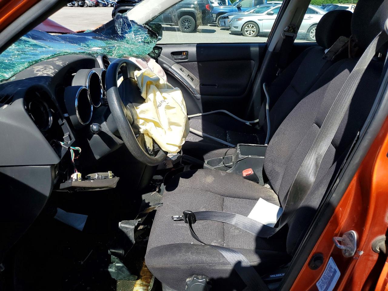 2004 PONTIAC VIBE