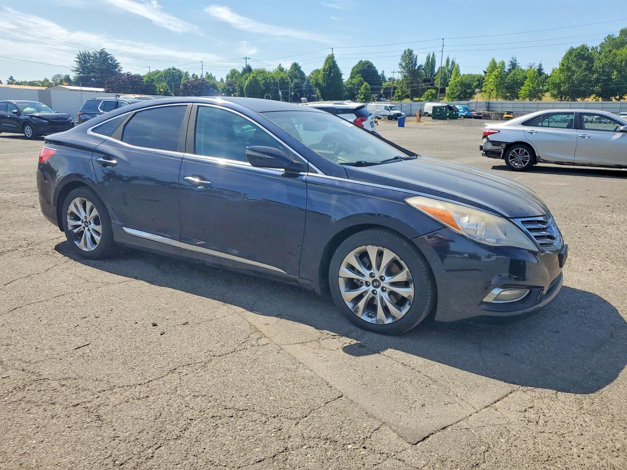 2013 HYUNDAI AZERA