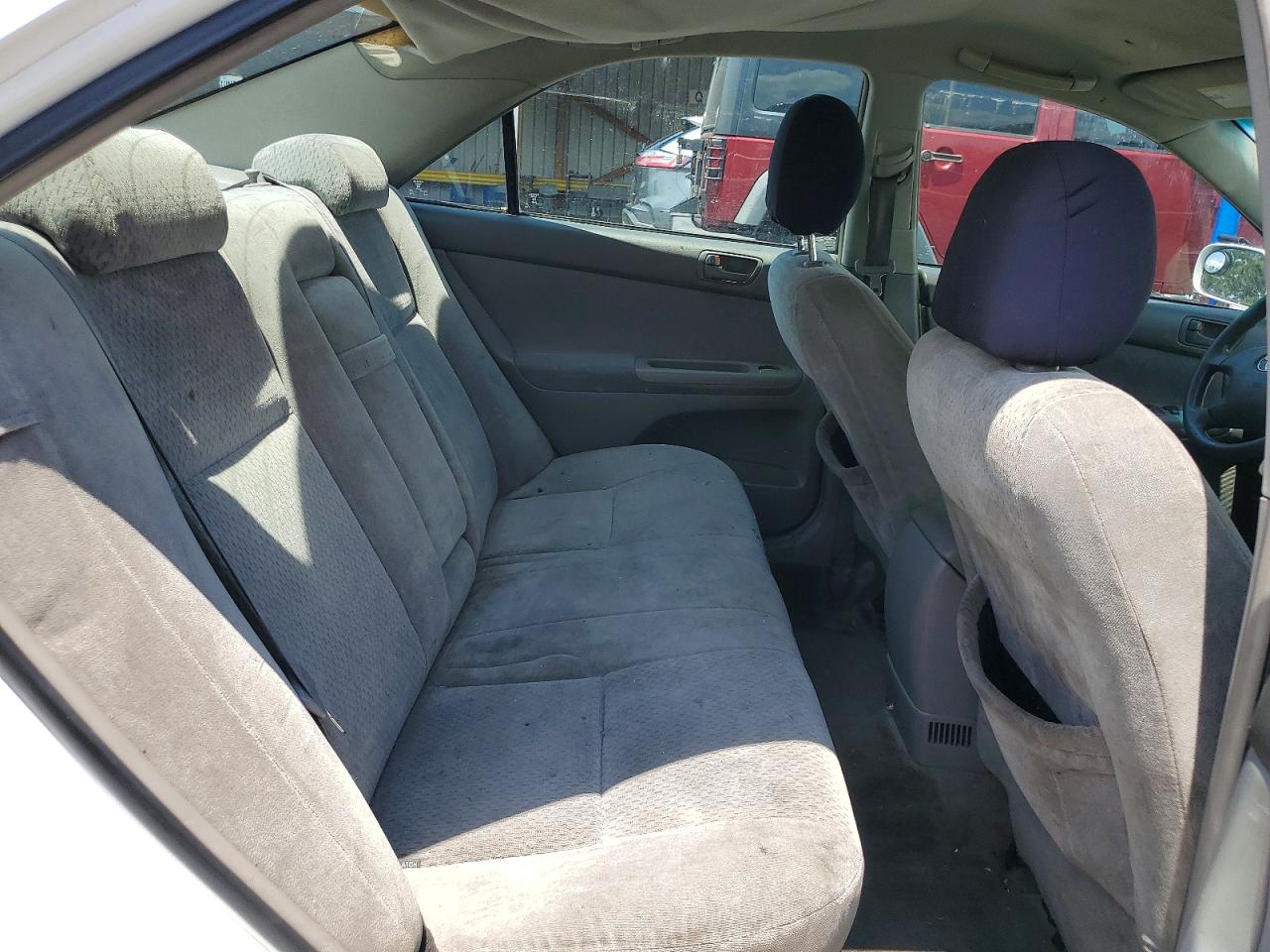 2004 TOYOTA CAMRY
