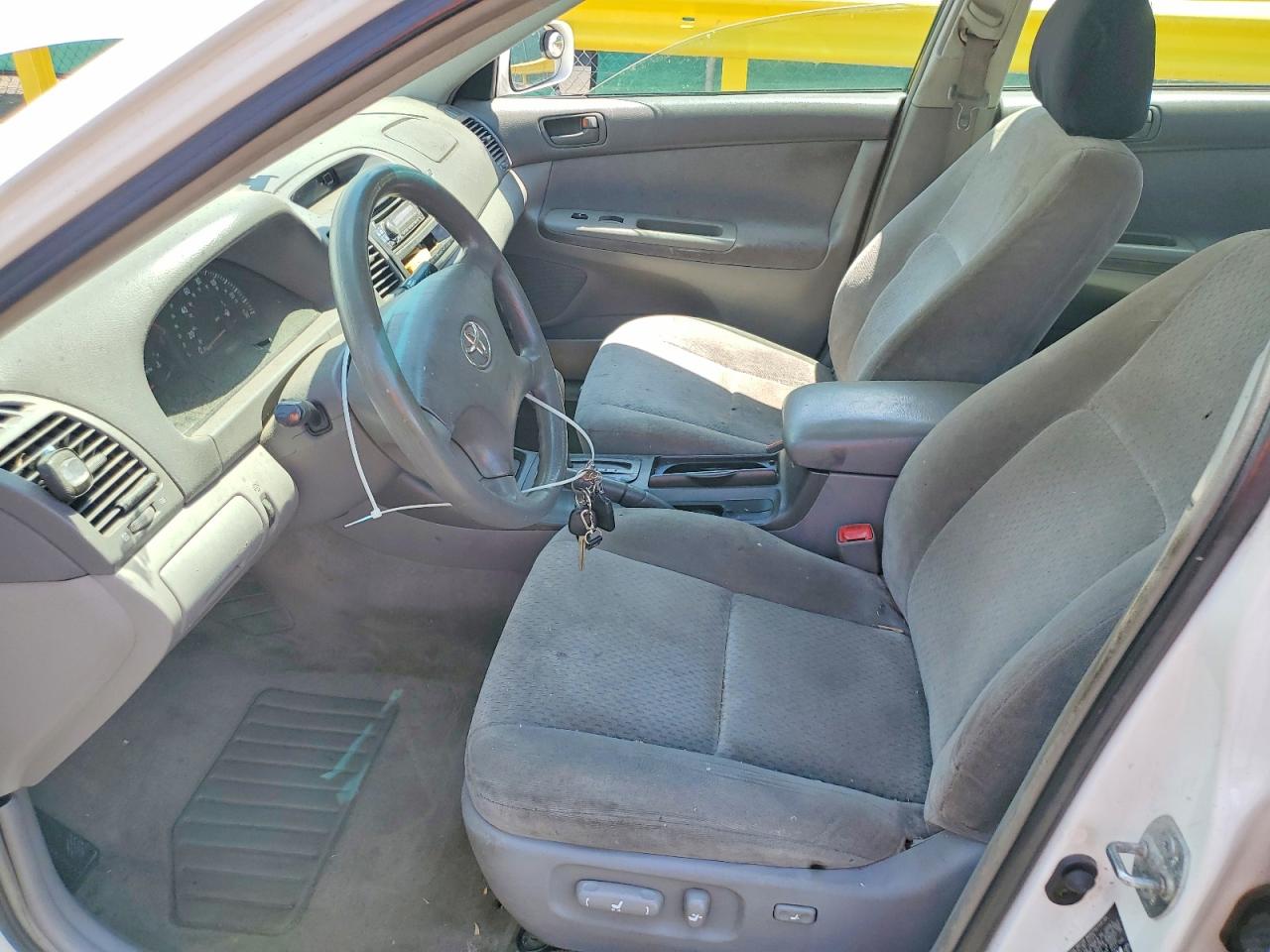 2004 TOYOTA CAMRY