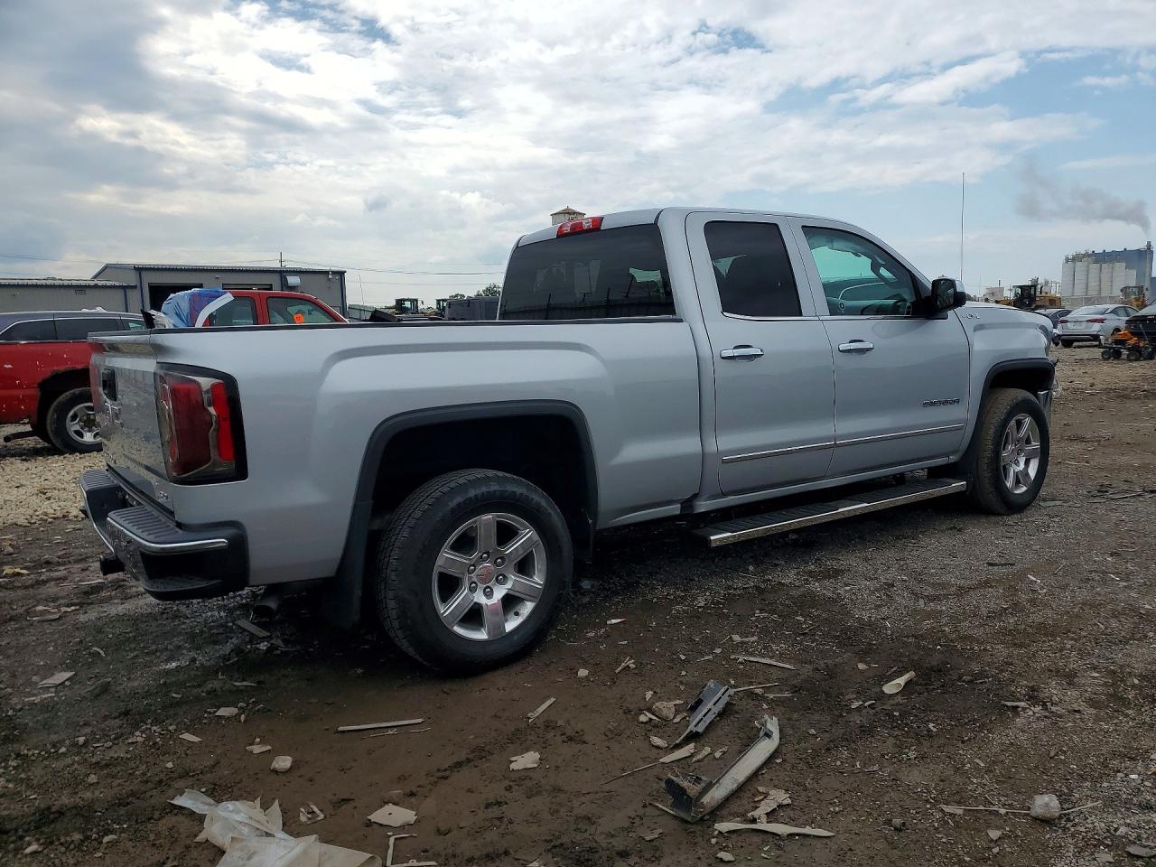 2018 GMC SIERRA