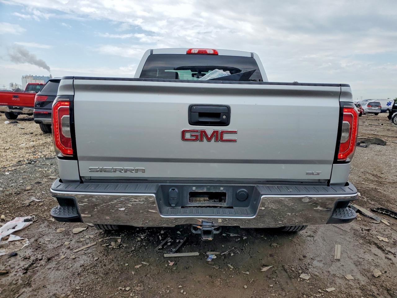2018 GMC SIERRA