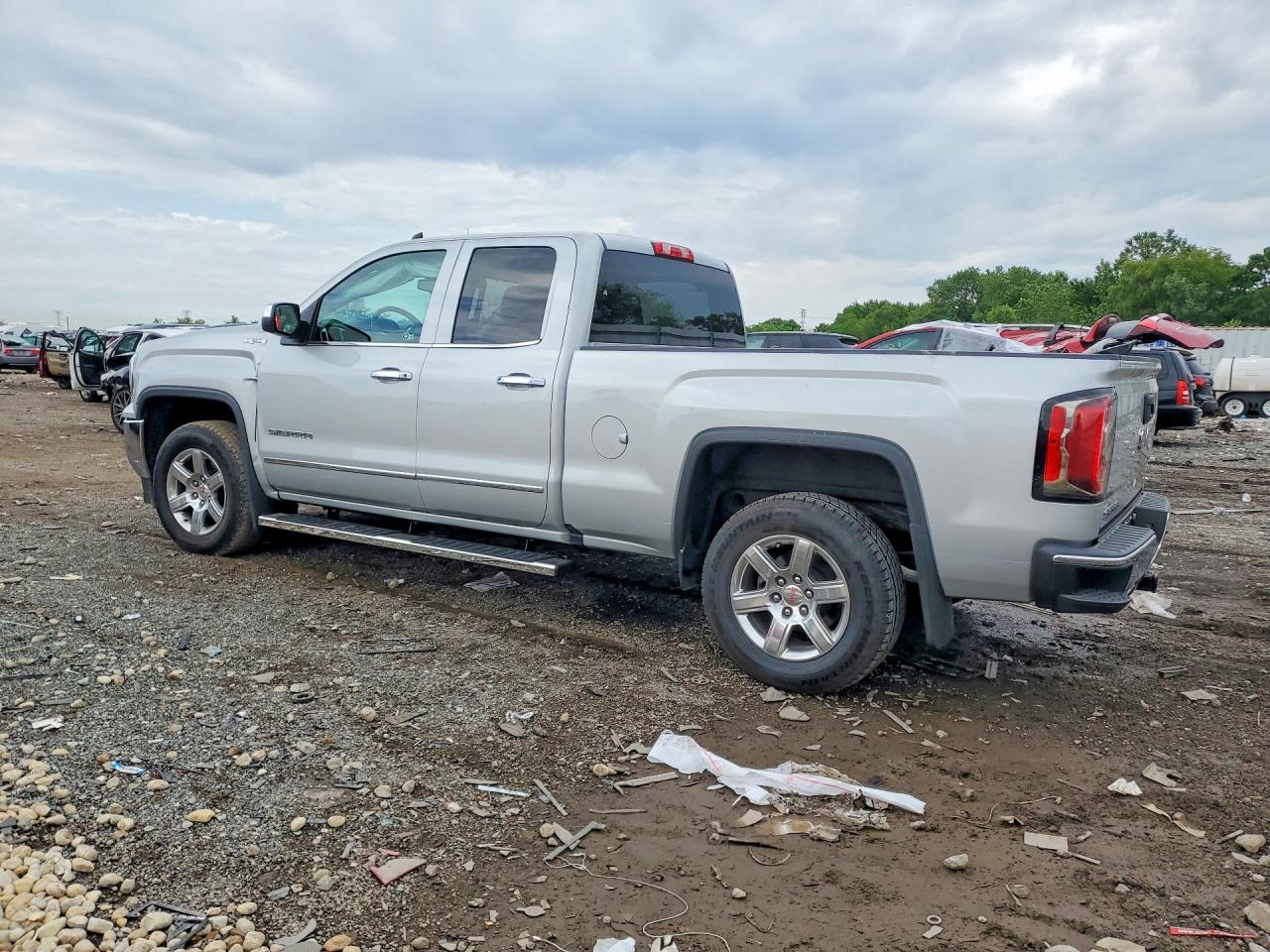 2018 GMC SIERRA