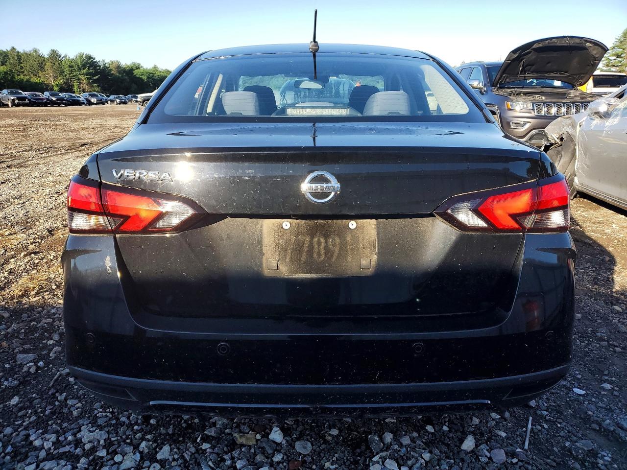 2020 NISSAN VERSA
