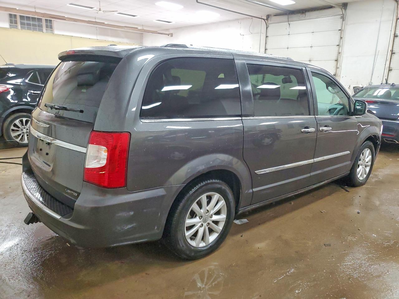 2015 CHRYSLER MINIVAN