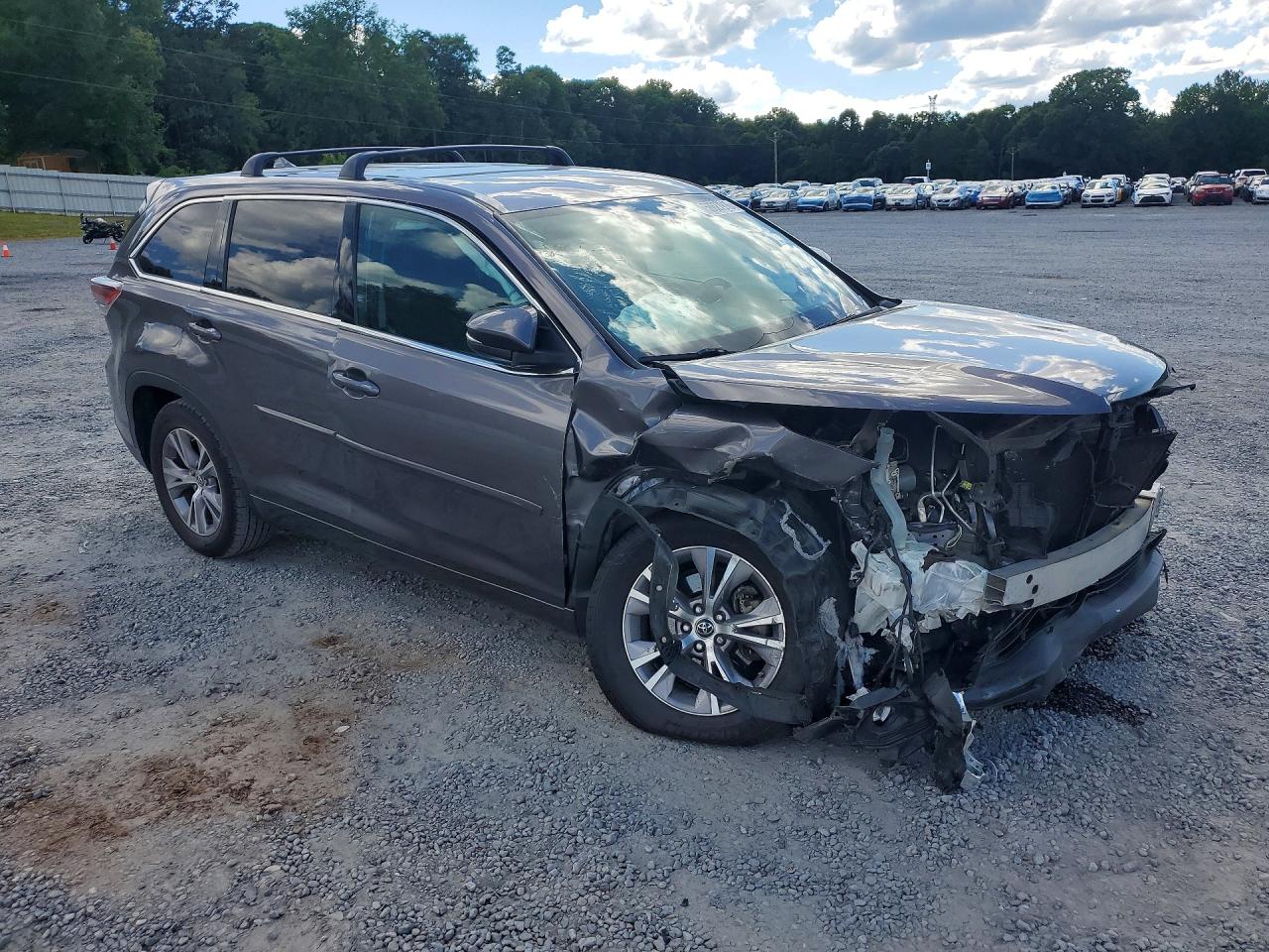 2016 TOYOTA HIGHLANDER