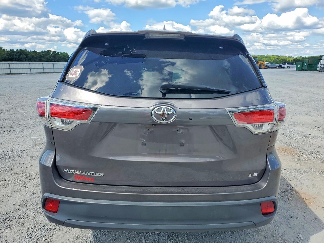 2016 TOYOTA HIGHLANDER