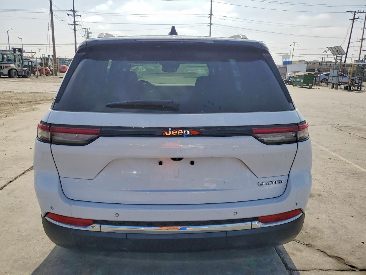 2023 JEEP CHEROKEE