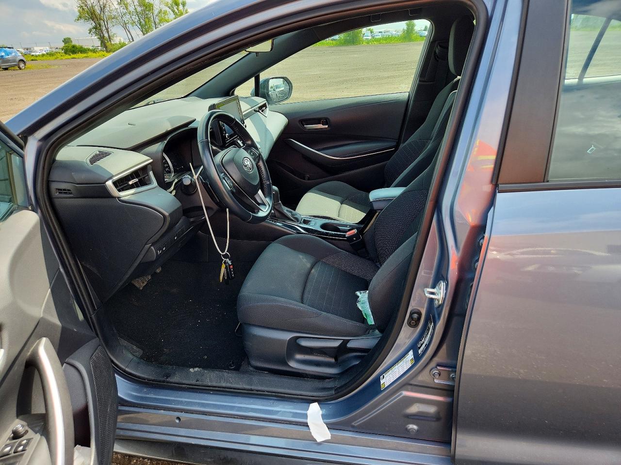 2022 TOYOTA COROLLA