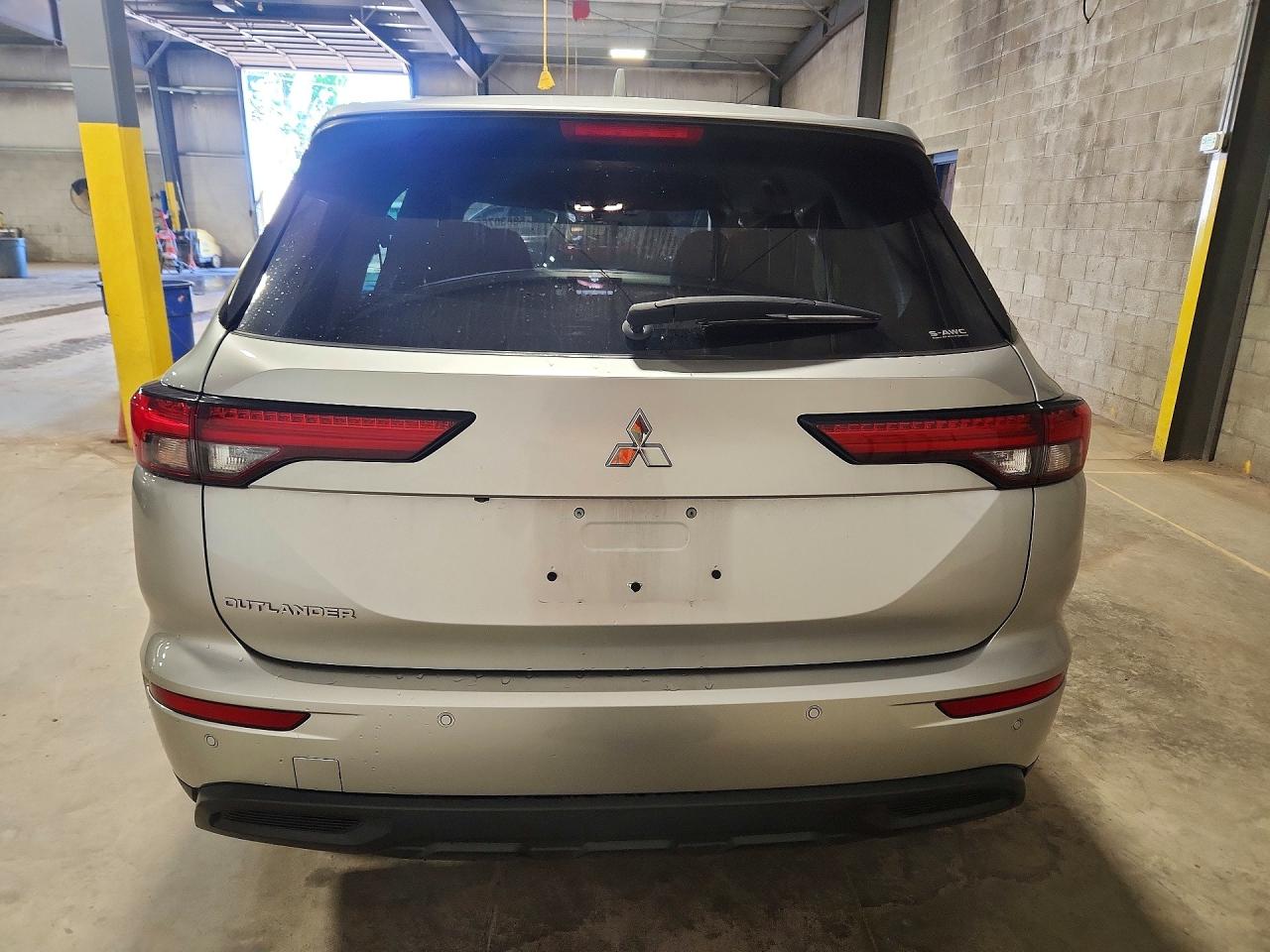 2022 MITSUBISHI OUTLANDER