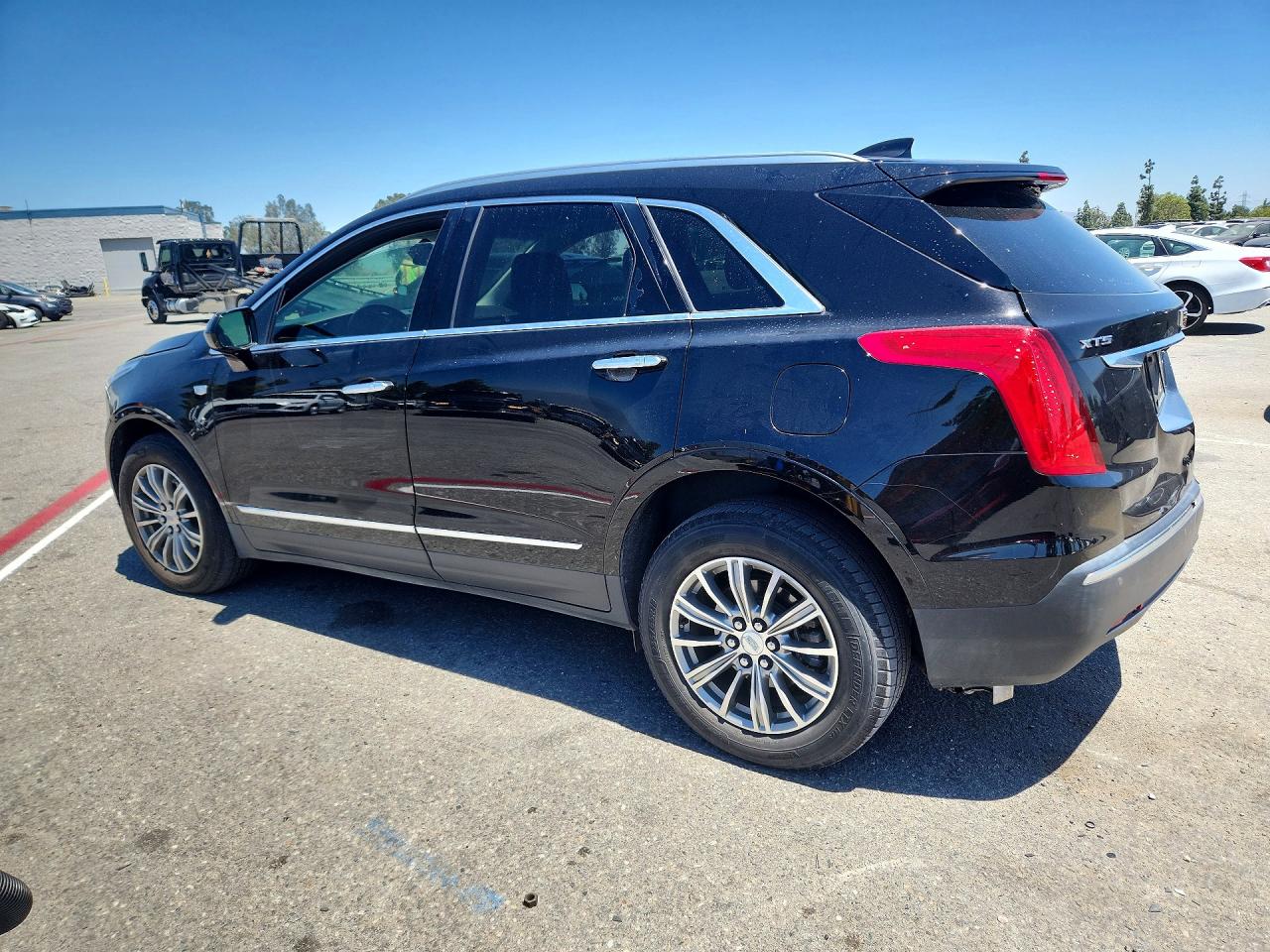 2017 CADILLAC XT5