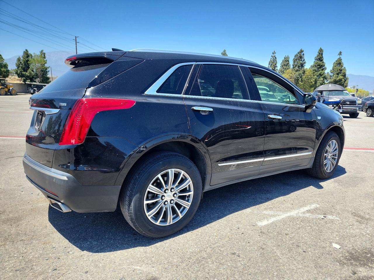 2017 CADILLAC XT5