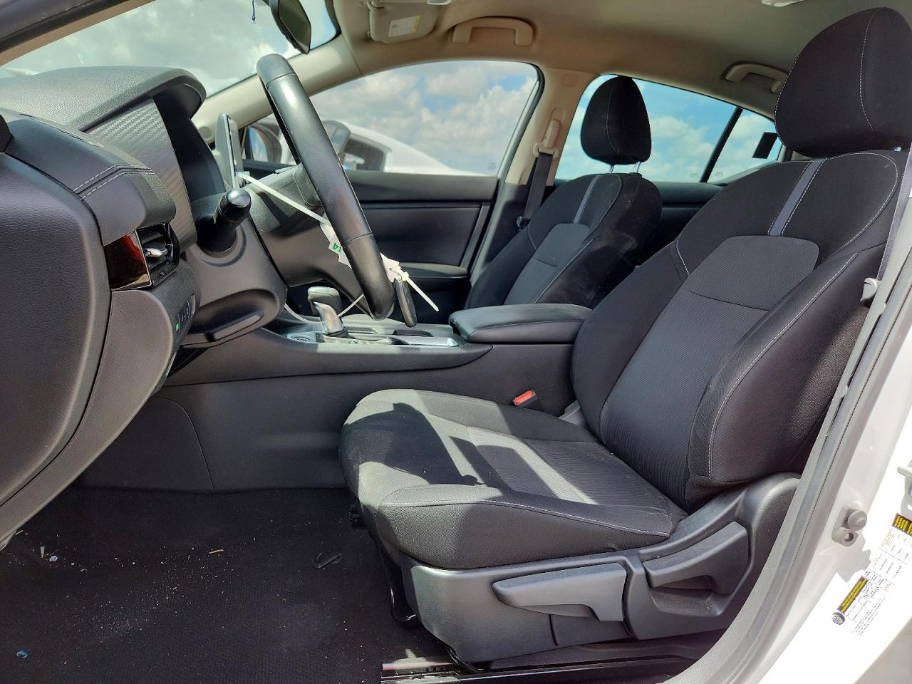 2022 NISSAN SENTRA