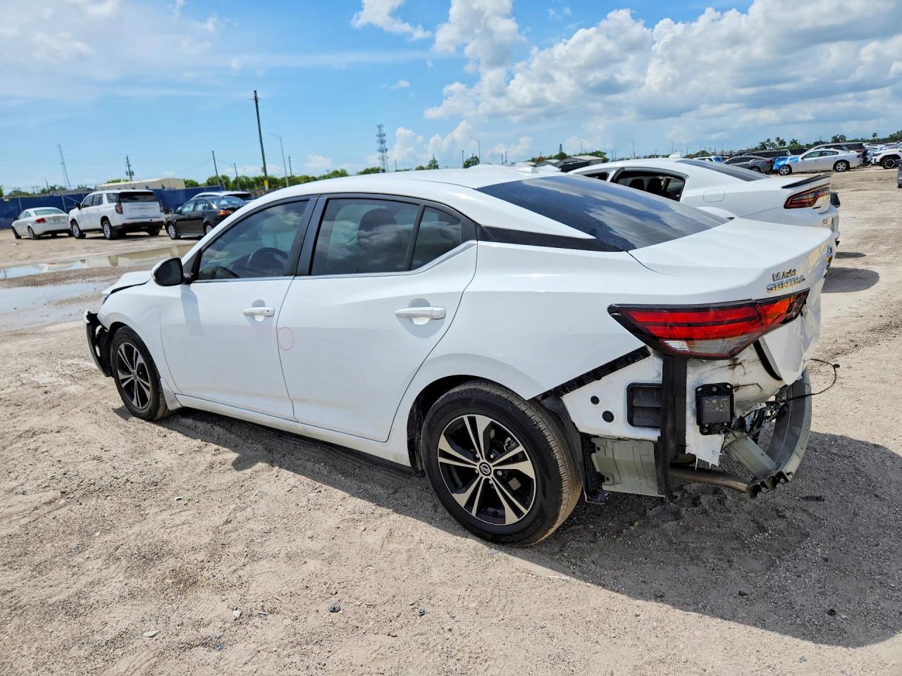 2022 NISSAN SENTRA