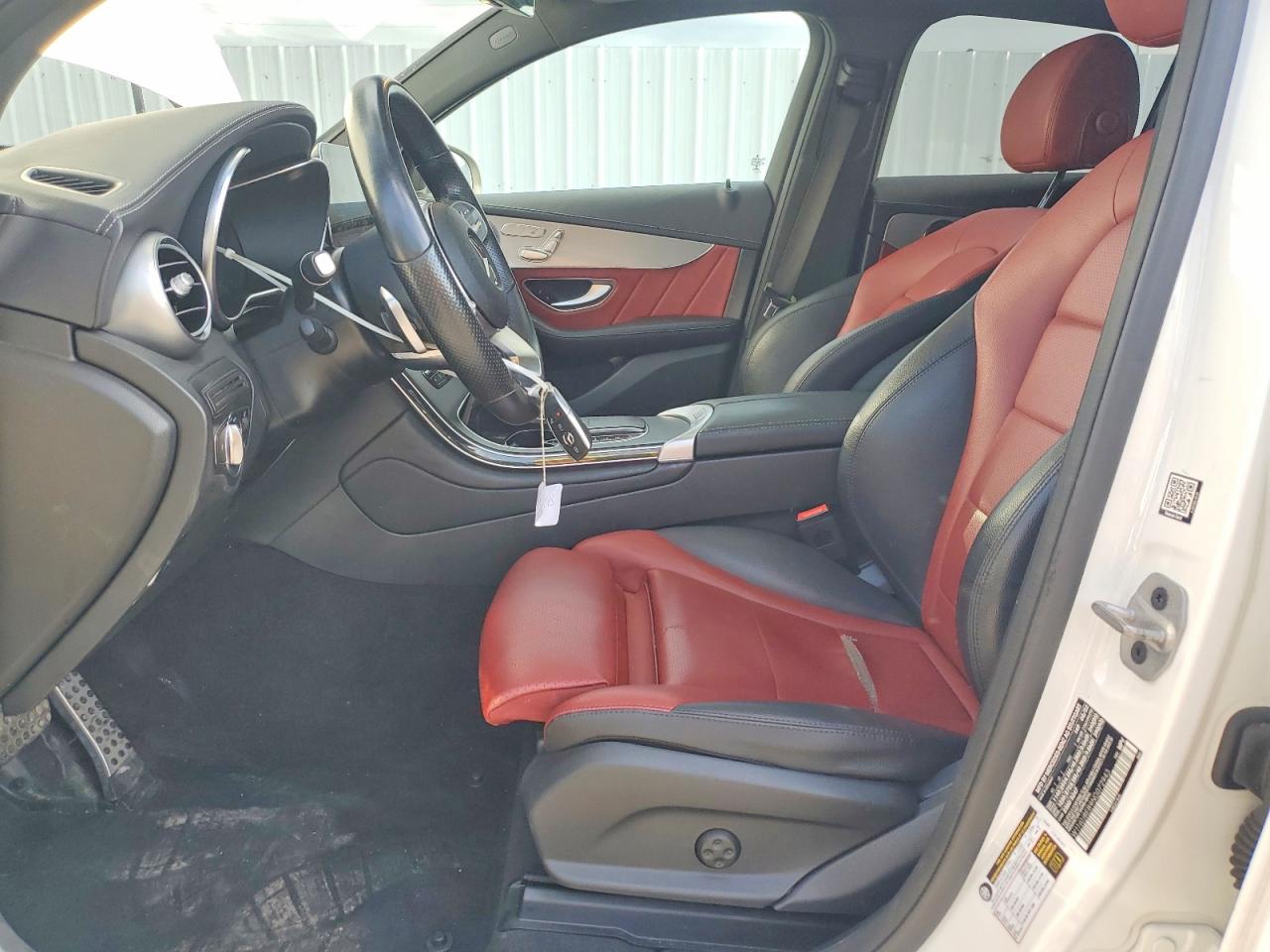 2022 MERCEDES-BENZ GLC-CLASS