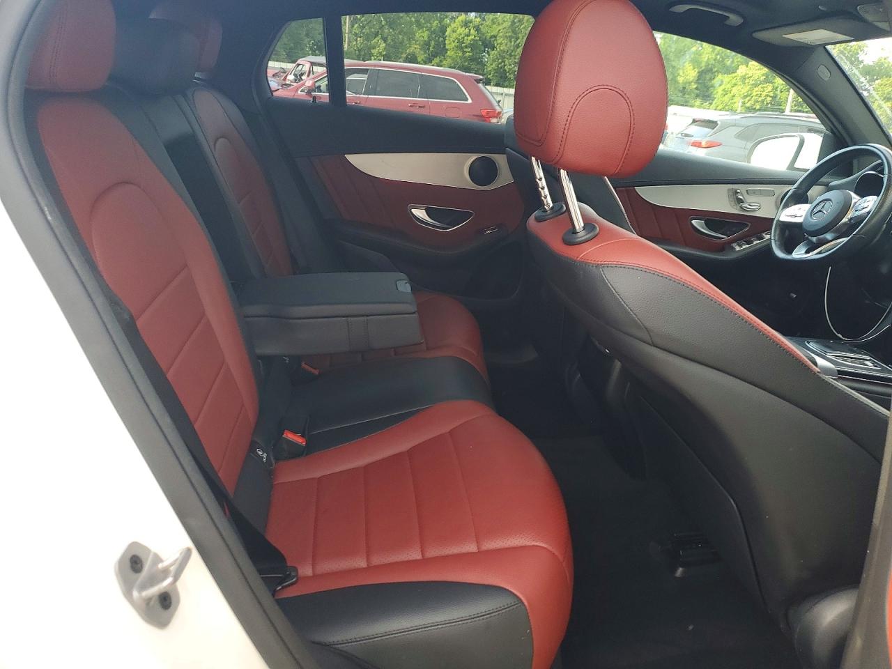 2022 MERCEDES-BENZ GLC-CLASS