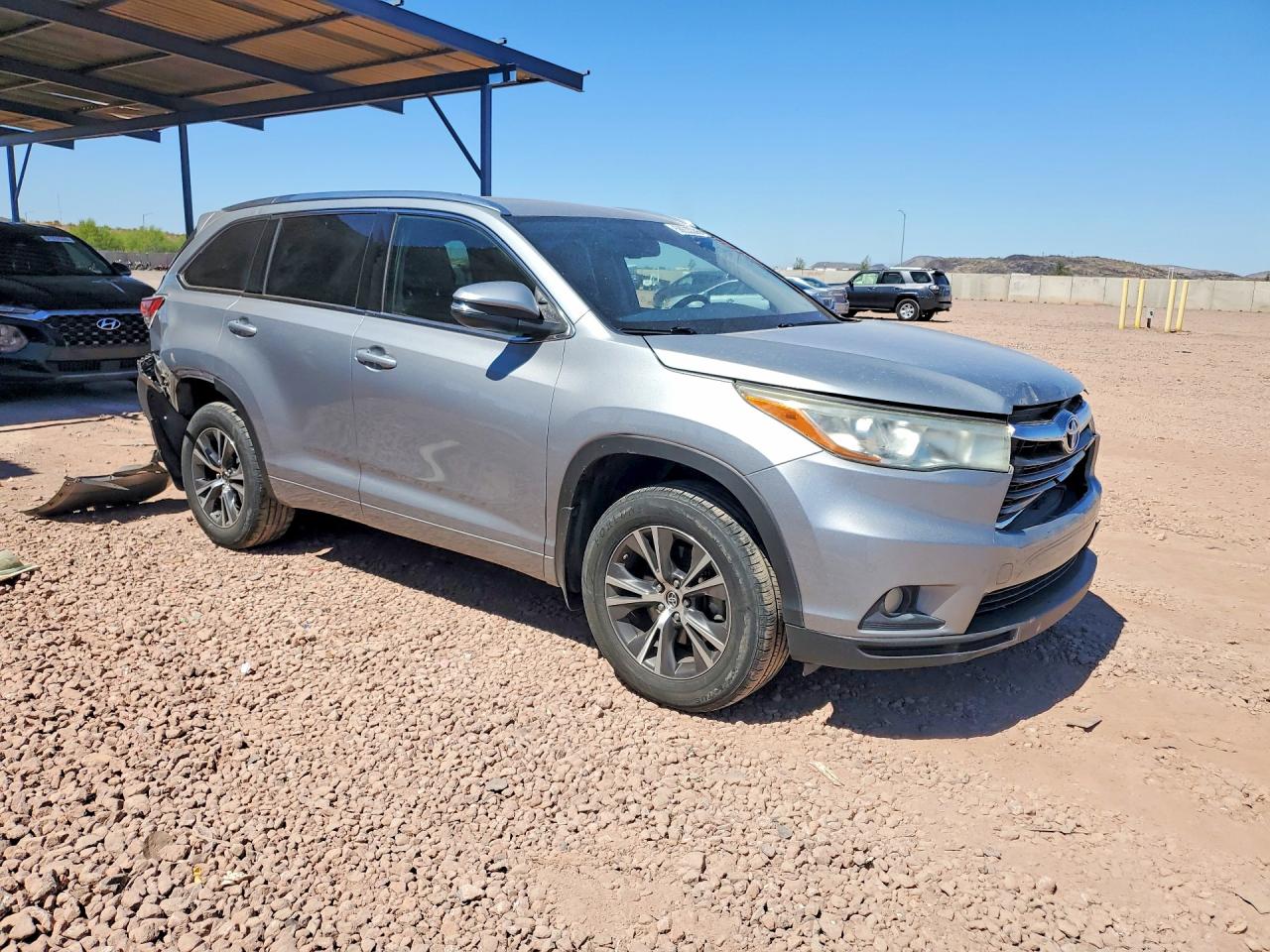 2016 TOYOTA HIGHLANDER