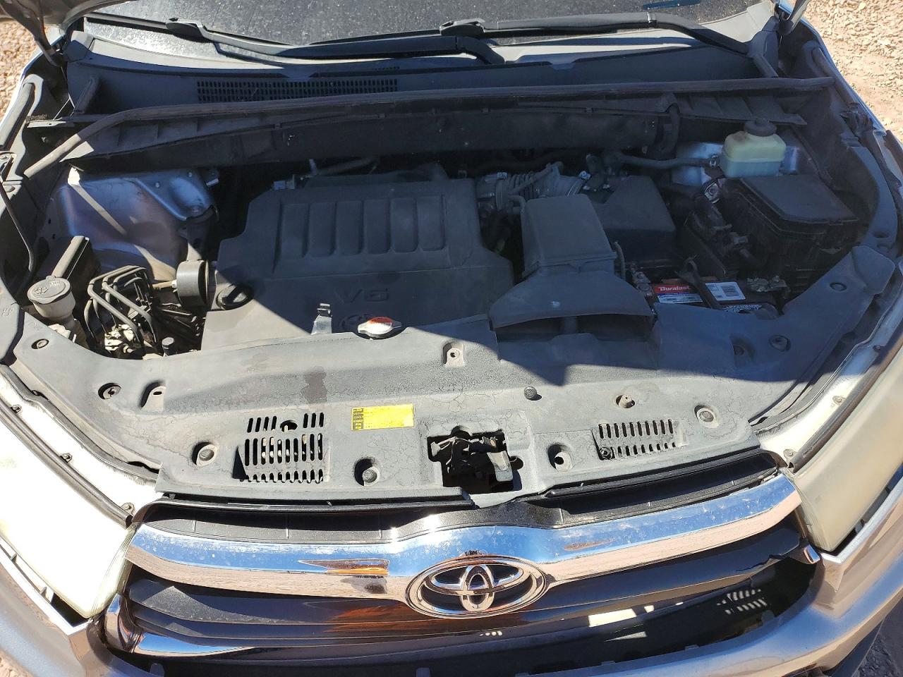 2016 TOYOTA HIGHLANDER