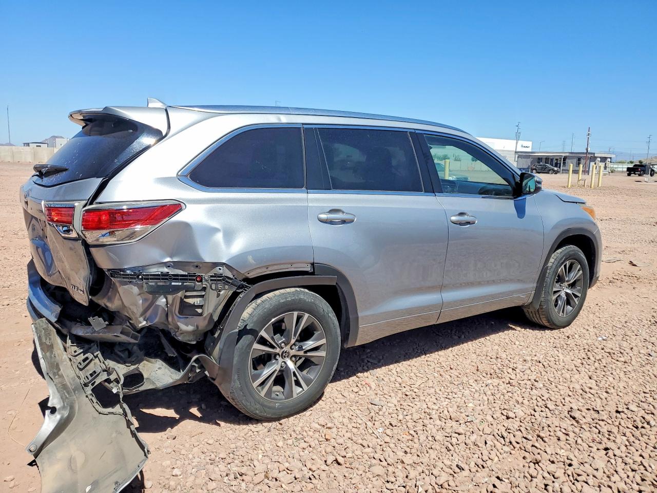 2016 TOYOTA HIGHLANDER