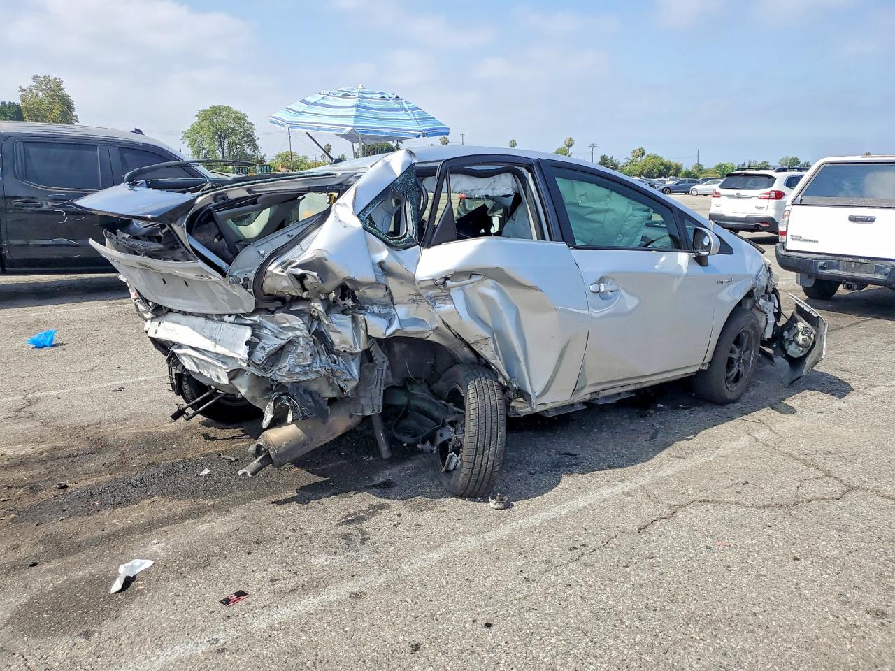 2015 TOYOTA PRIUS