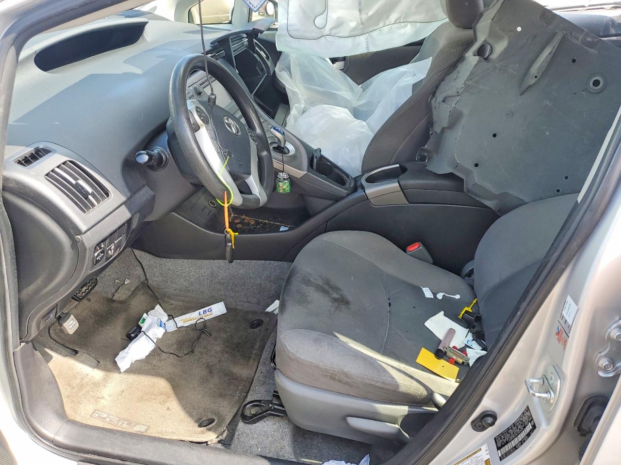 2015 TOYOTA PRIUS