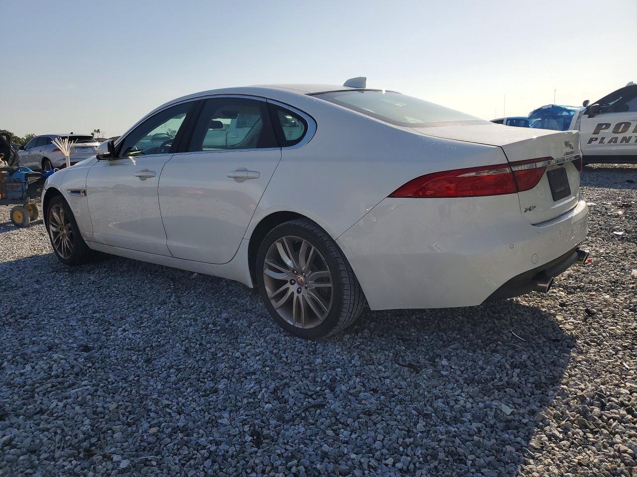 2016 JAGUAR XF