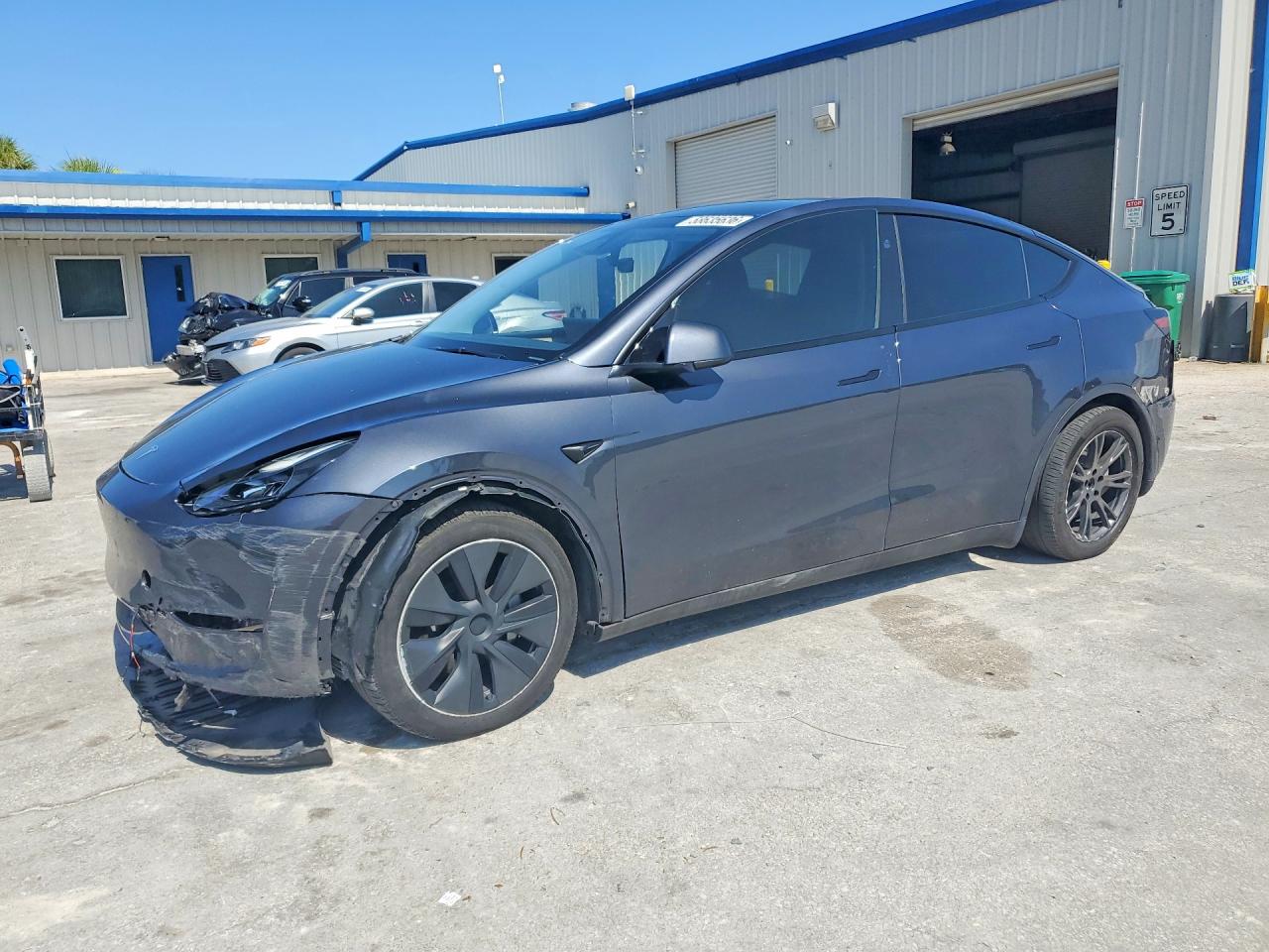 2024 TESLA MODEL Y