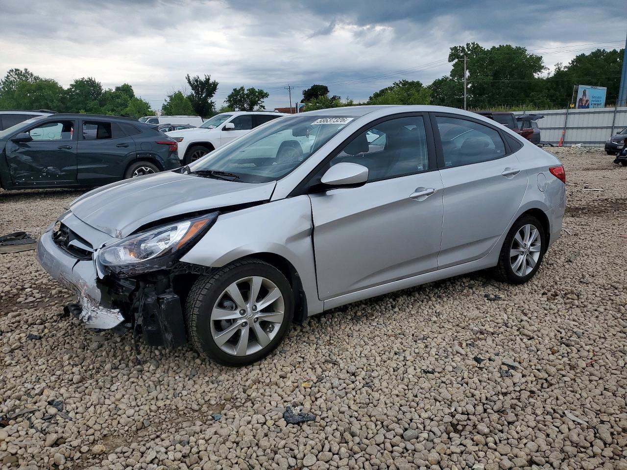 2013 HYUNDAI ACCENT