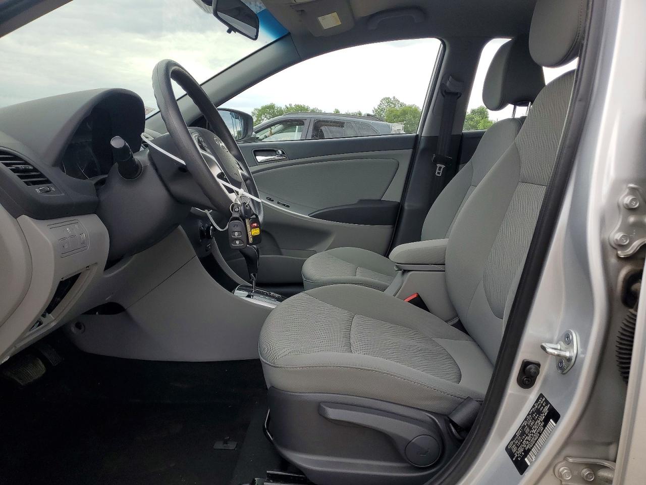 2013 HYUNDAI ACCENT
