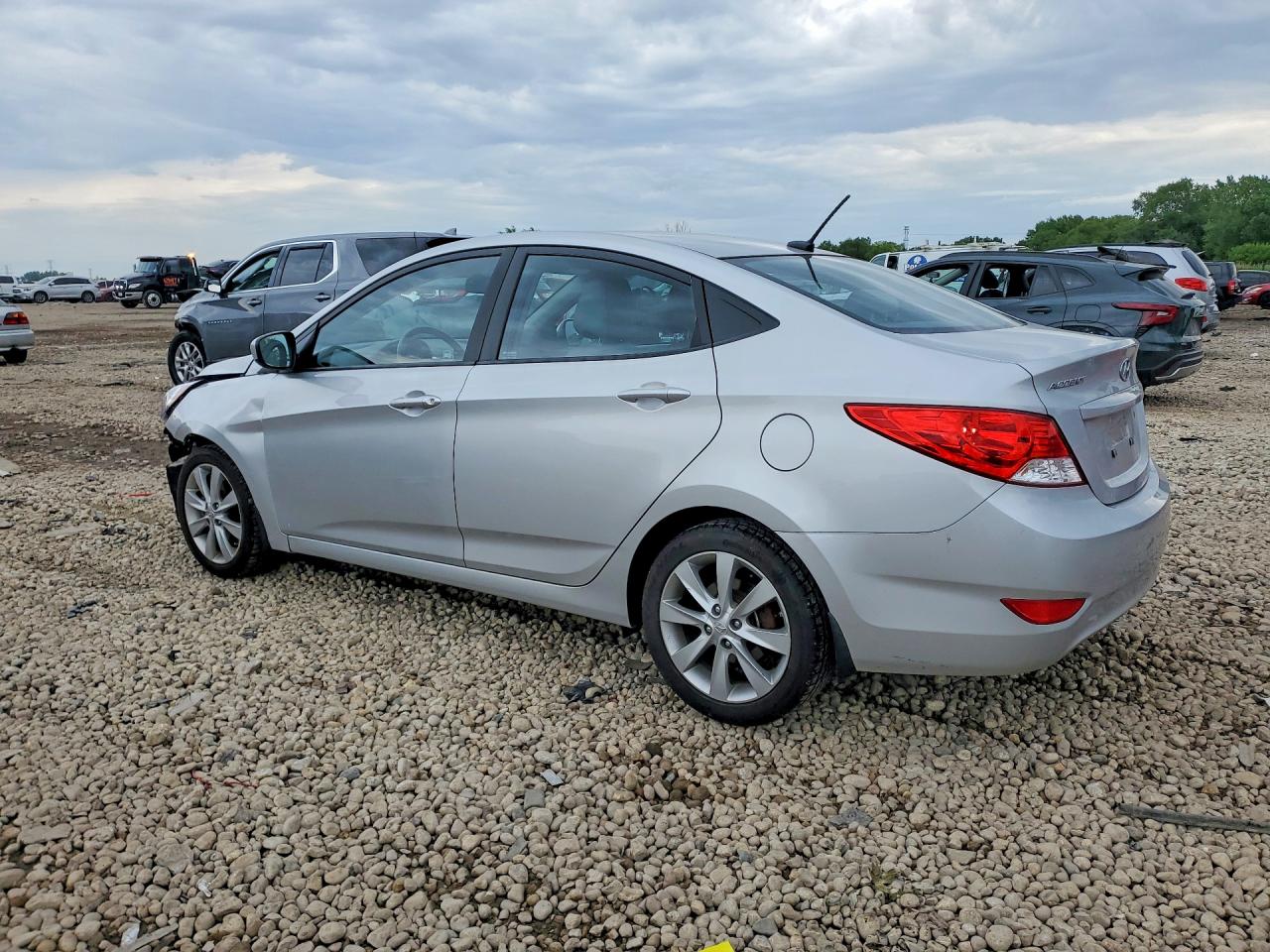 2013 HYUNDAI ACCENT