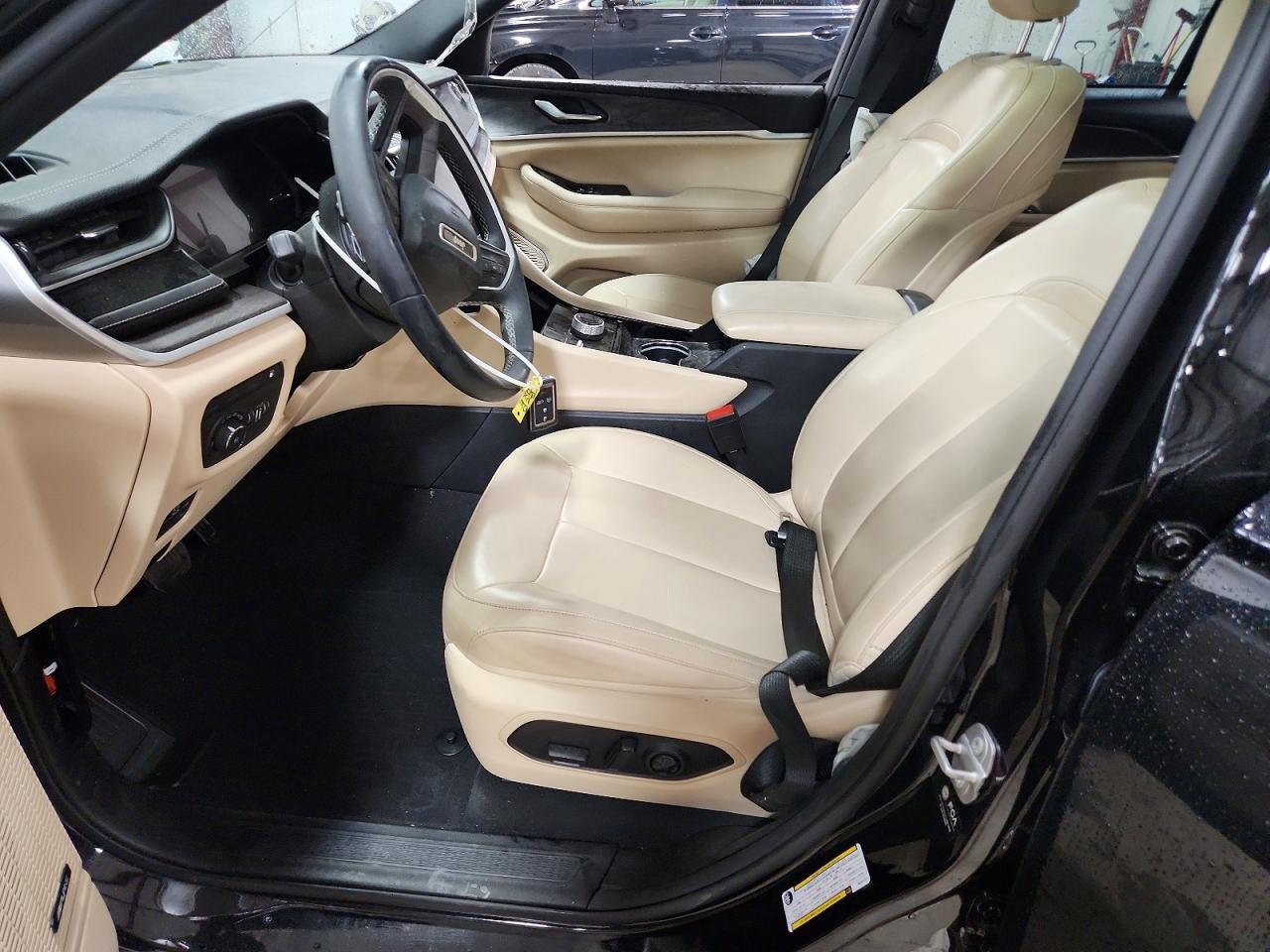 2023 JEEP CHEROKEE