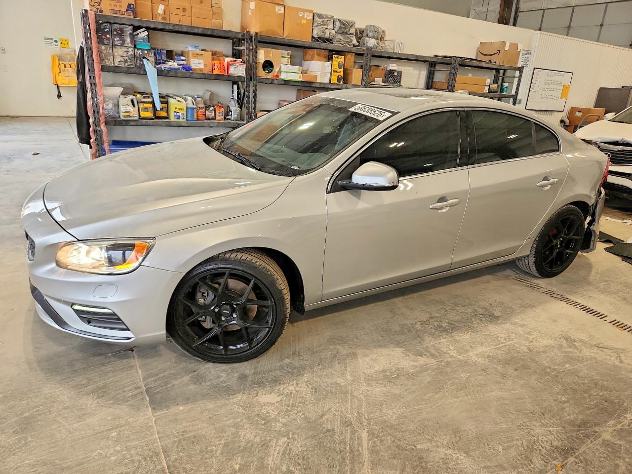 2017 VOLVO S60