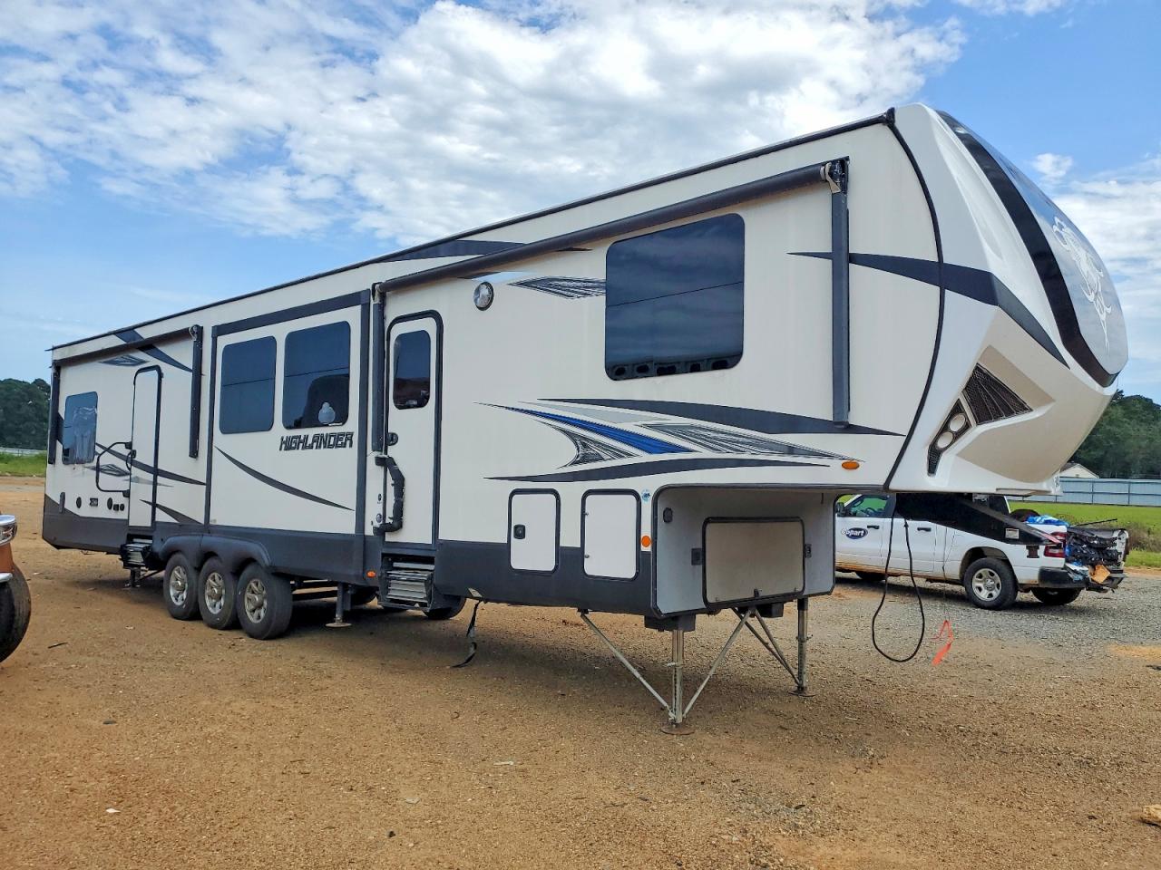 2019 HIGHLAND RIDGE HIGHLANDER