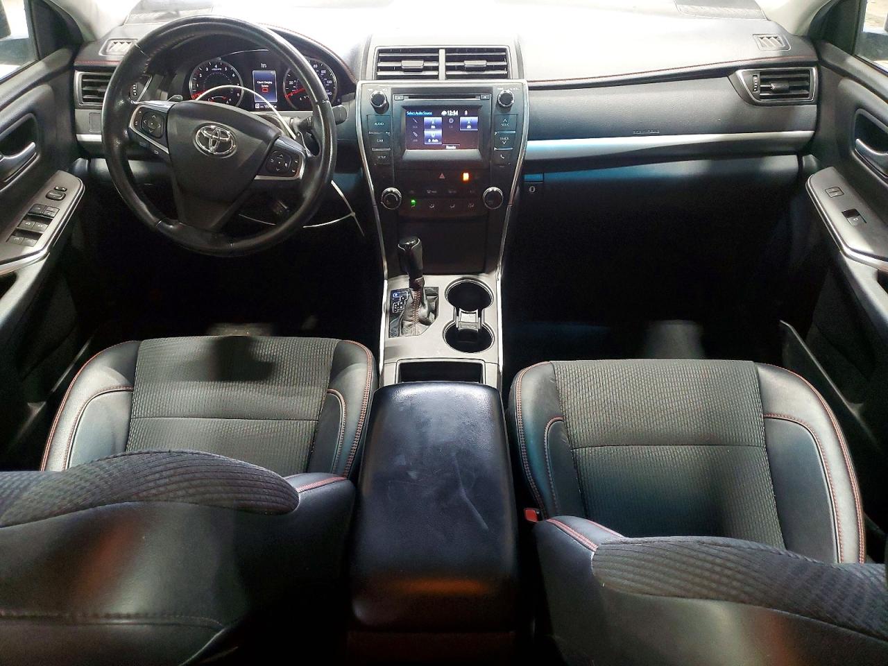 2016 TOYOTA CAMRY
