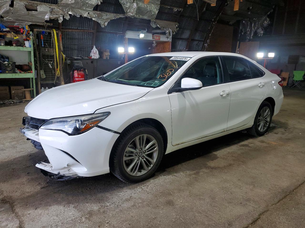 2016 TOYOTA CAMRY