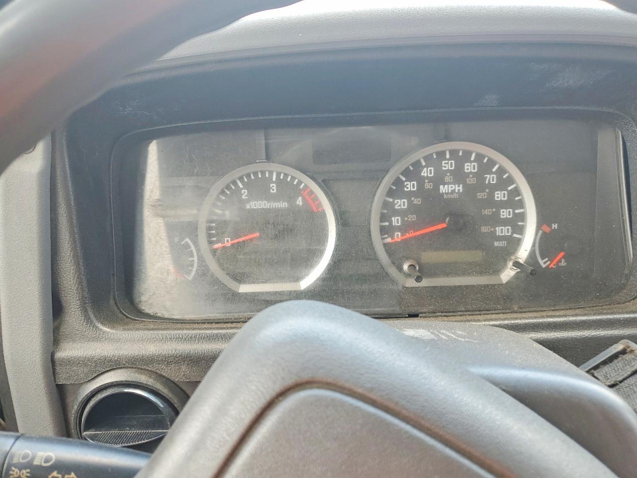 2013 ISUZU NPR
