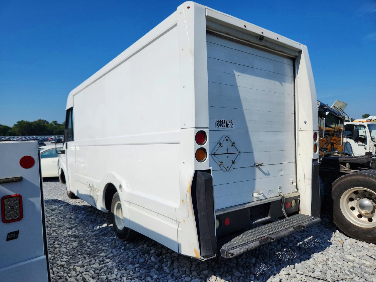 2013 ISUZU NPR