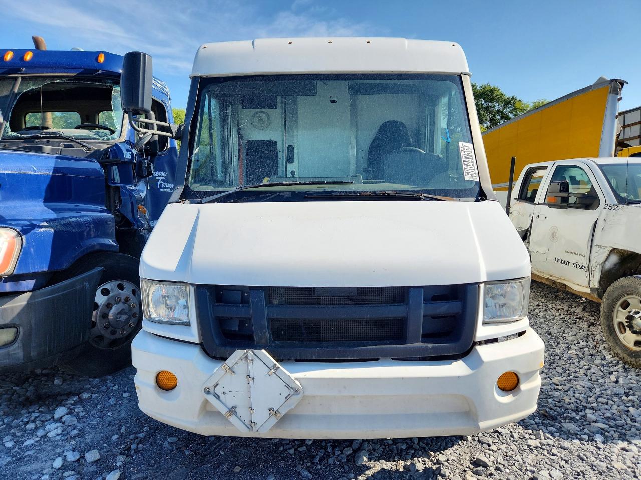 2013 ISUZU NPR