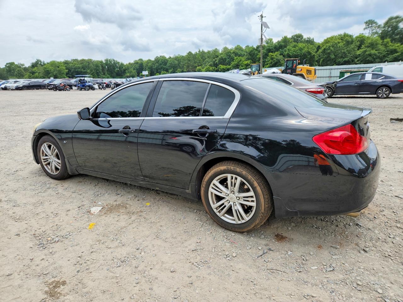 2015 INFINITI Q40