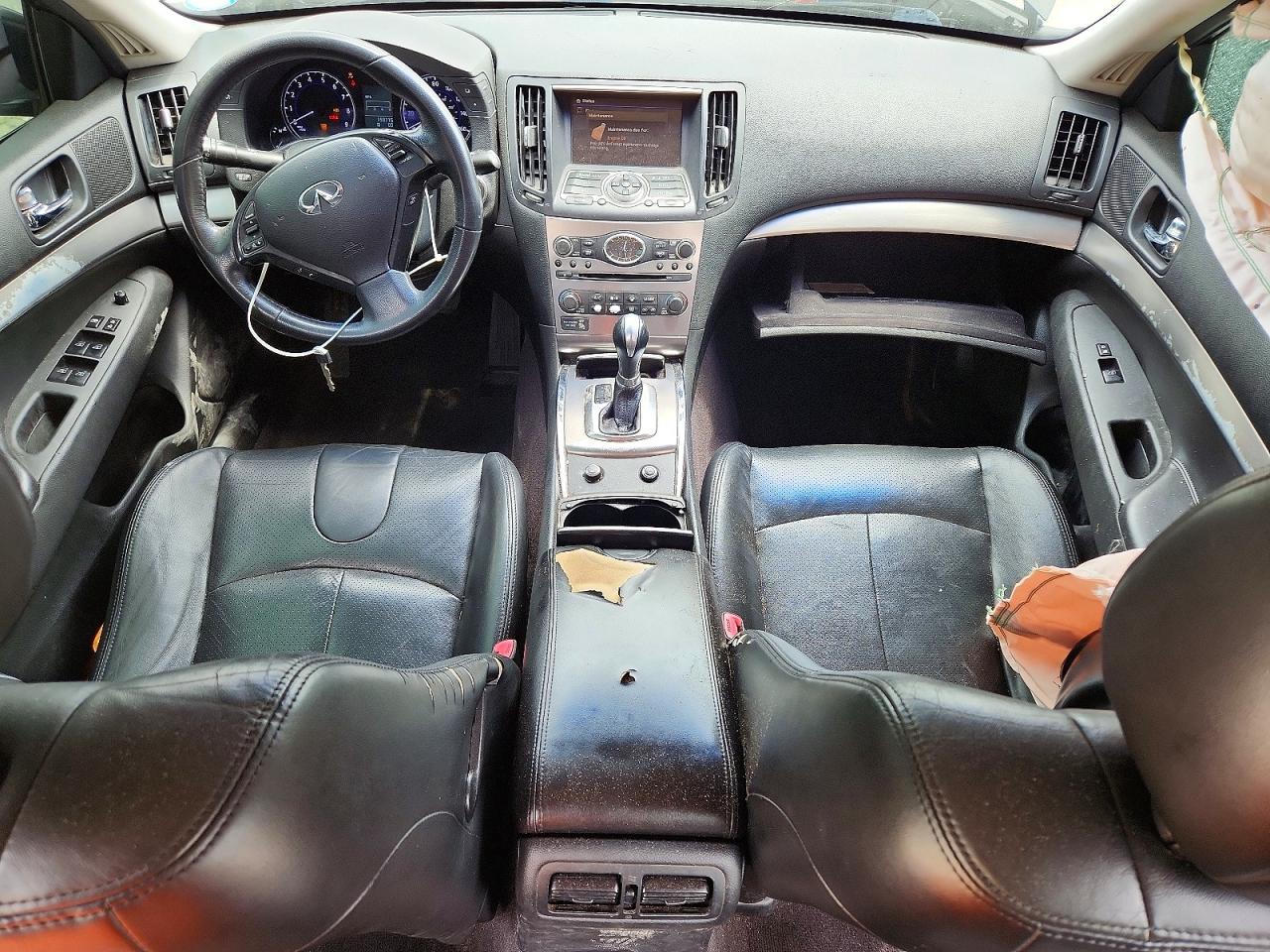 2015 INFINITI Q40