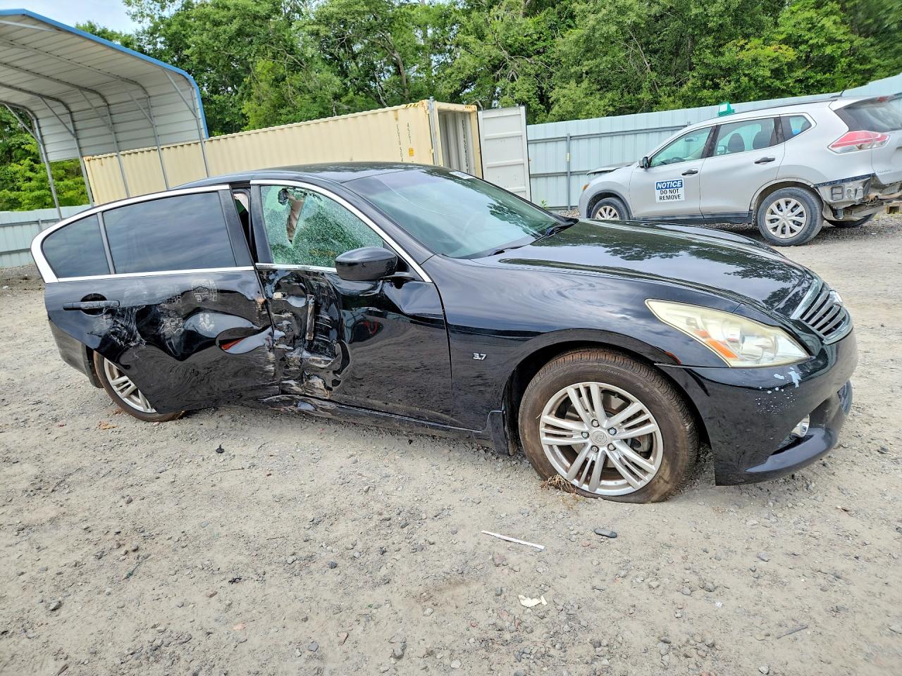 2015 INFINITI Q40
