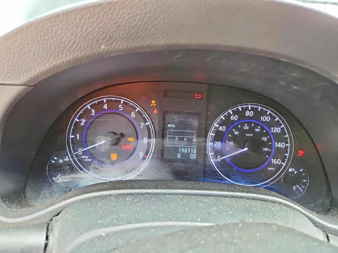 2015 INFINITI Q40