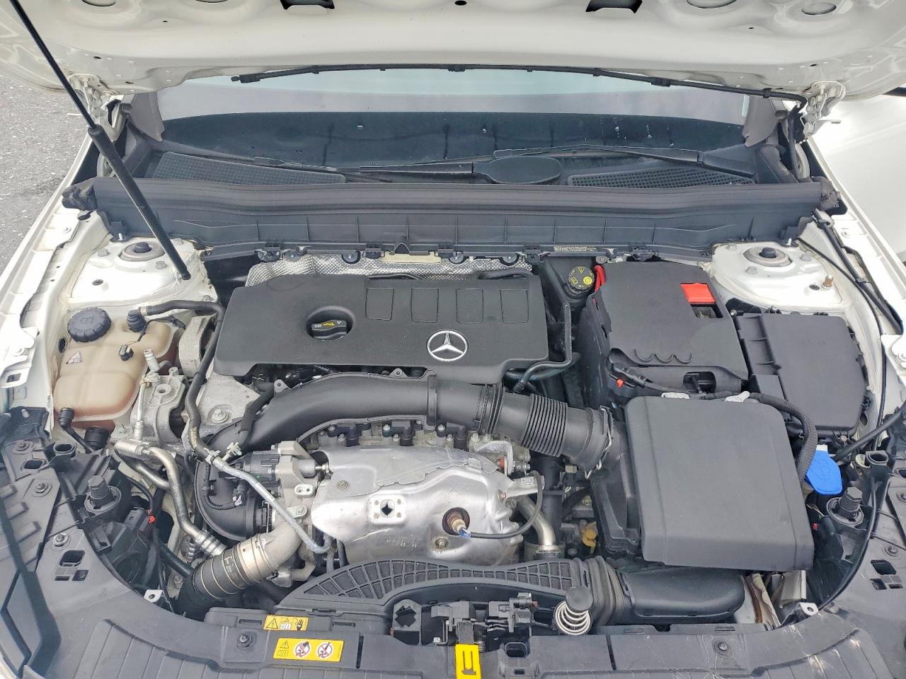 2025 MERCEDES-BENZ GLB-CLASS